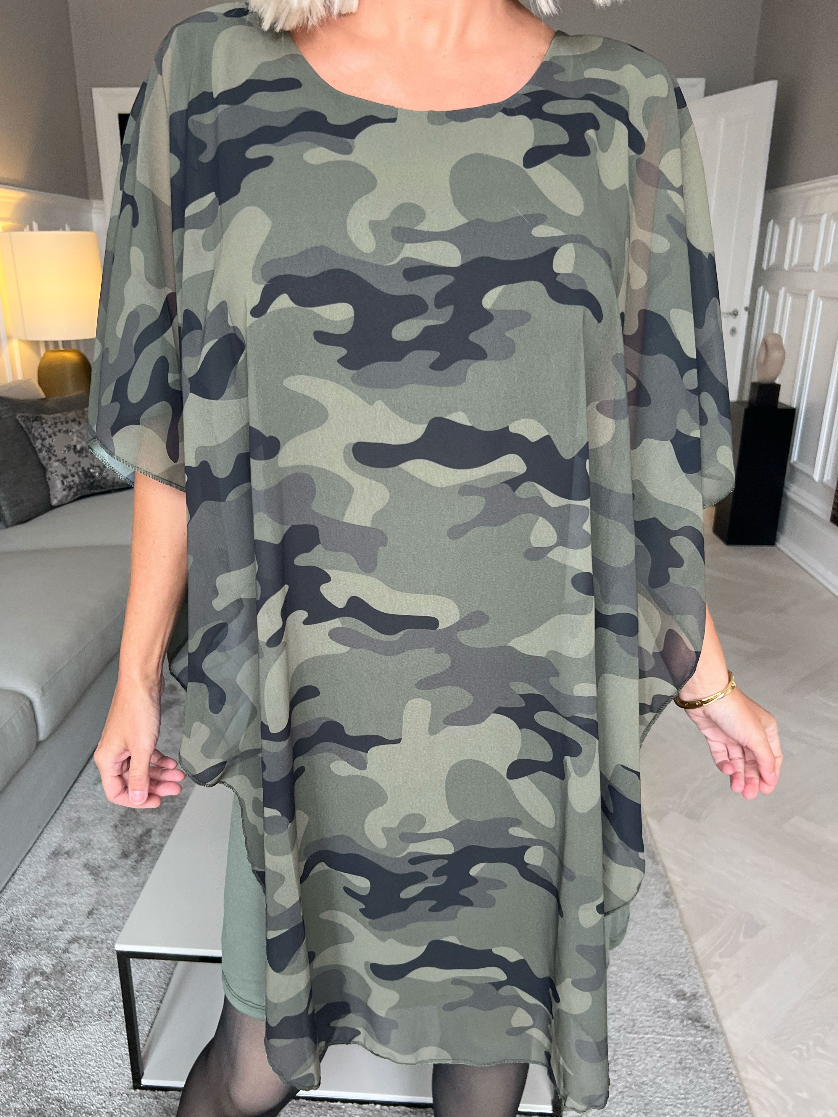 Kenya Camo - Tunikakjole med chiffonlag